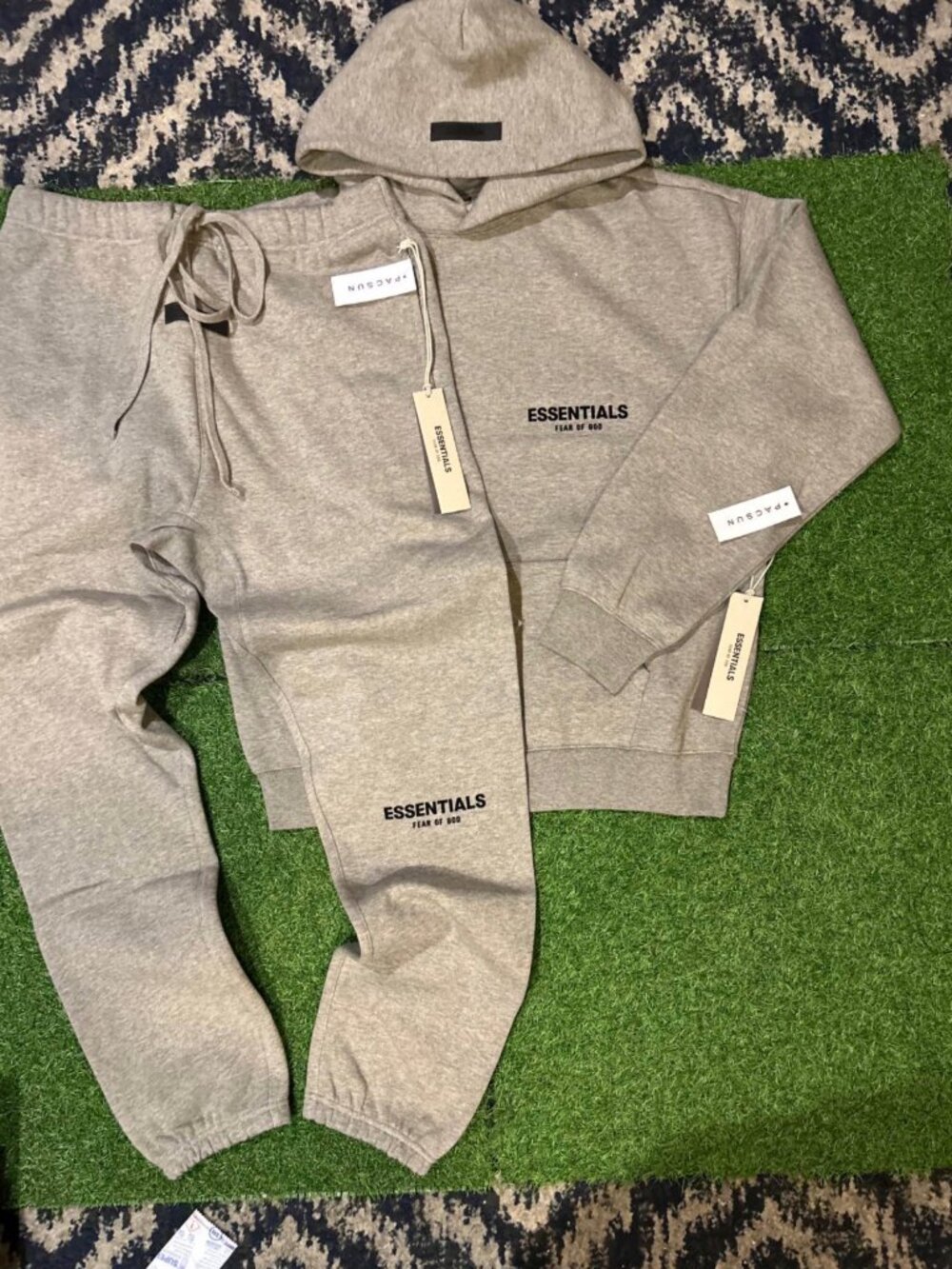 Essentials New x small dark oat cuffed set